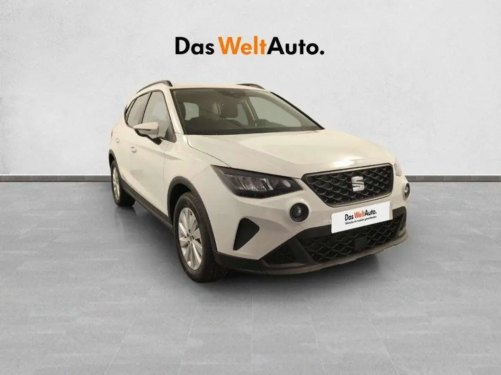 Photo 1 : Seat Arona 2024 Essence