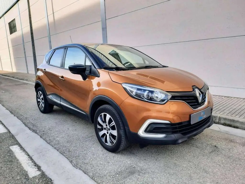 Photo 1 : Renault Captur 2018 Petrol