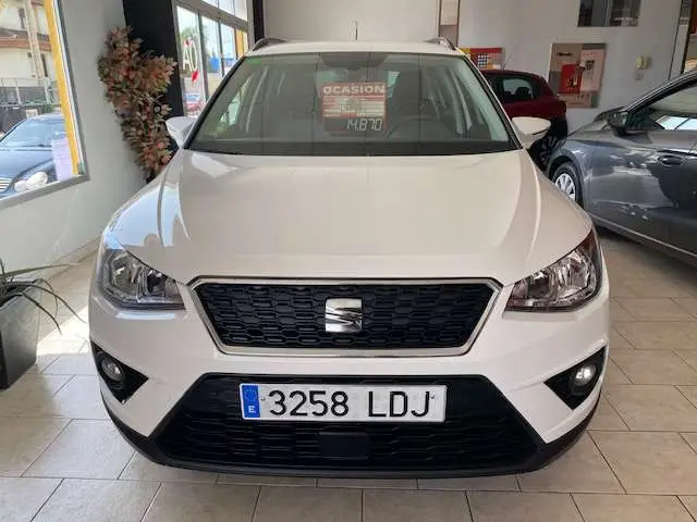 Photo 1 : Seat Arona 2019 Petrol