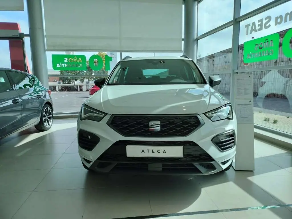 Photo 1 : Seat Ateca 2024 Petrol