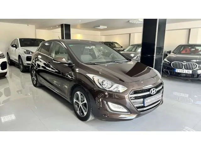 Photo 1 : Hyundai I30 2017 Petrol