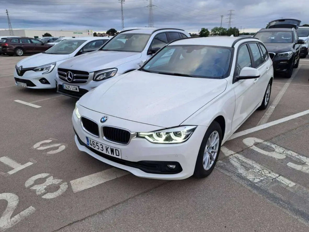 Photo 1 : Bmw Serie 3 2019 Diesel