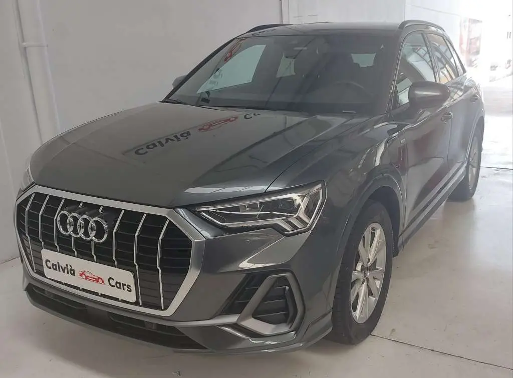 Photo 1 : Audi Q3 2022 Hybride