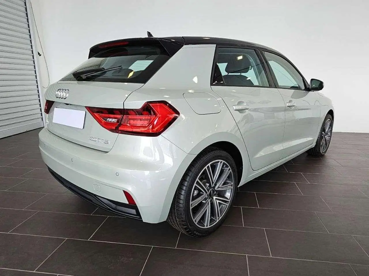 Photo 1 : Audi A1 2024 Petrol