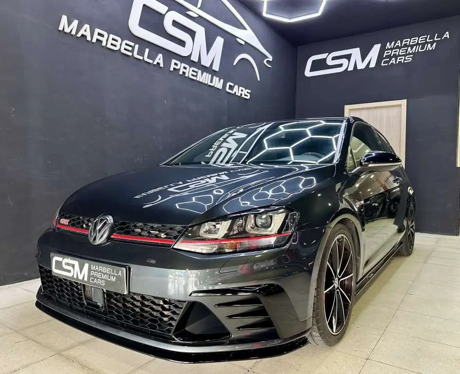 Photo 1 : Volkswagen Golf 2016 Essence