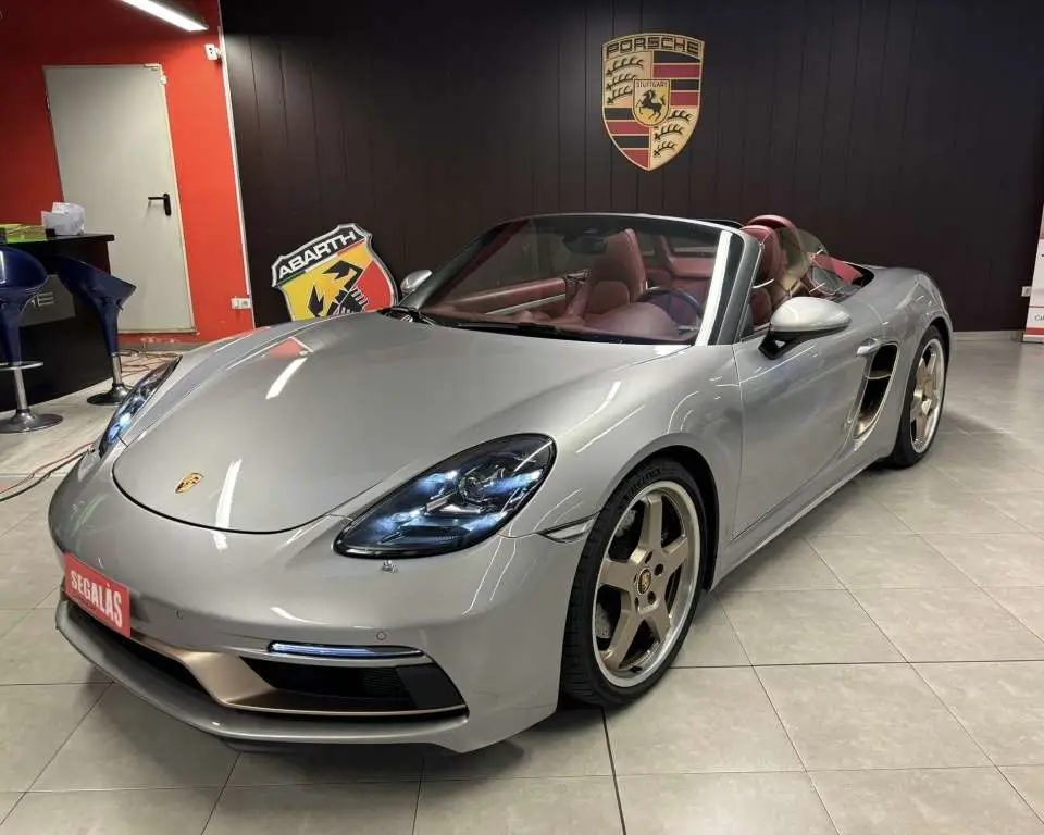 Photo 1 : Porsche Boxster 2022 Petrol