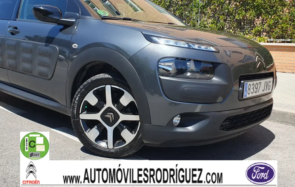 Photo 1 : Citroen C4 2016 Petrol