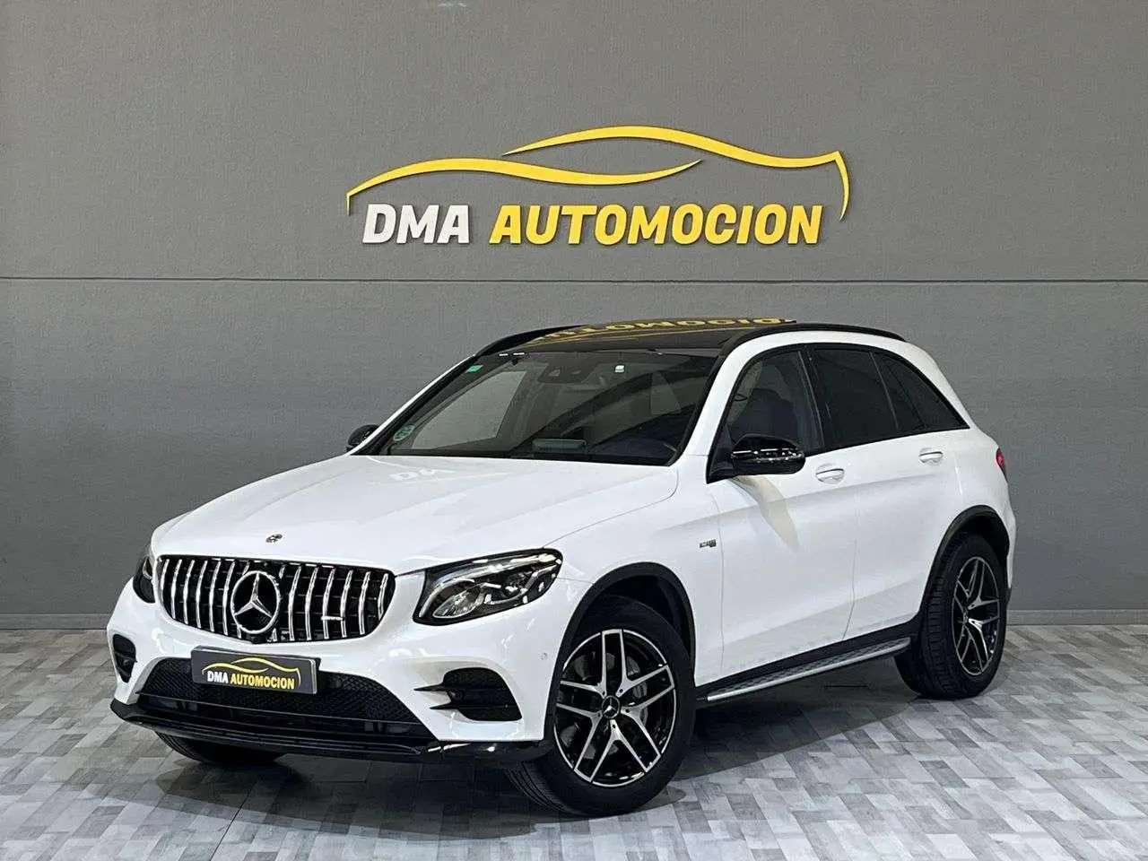 Photo 1 : Mercedes-benz Classe Glc 2019 Petrol