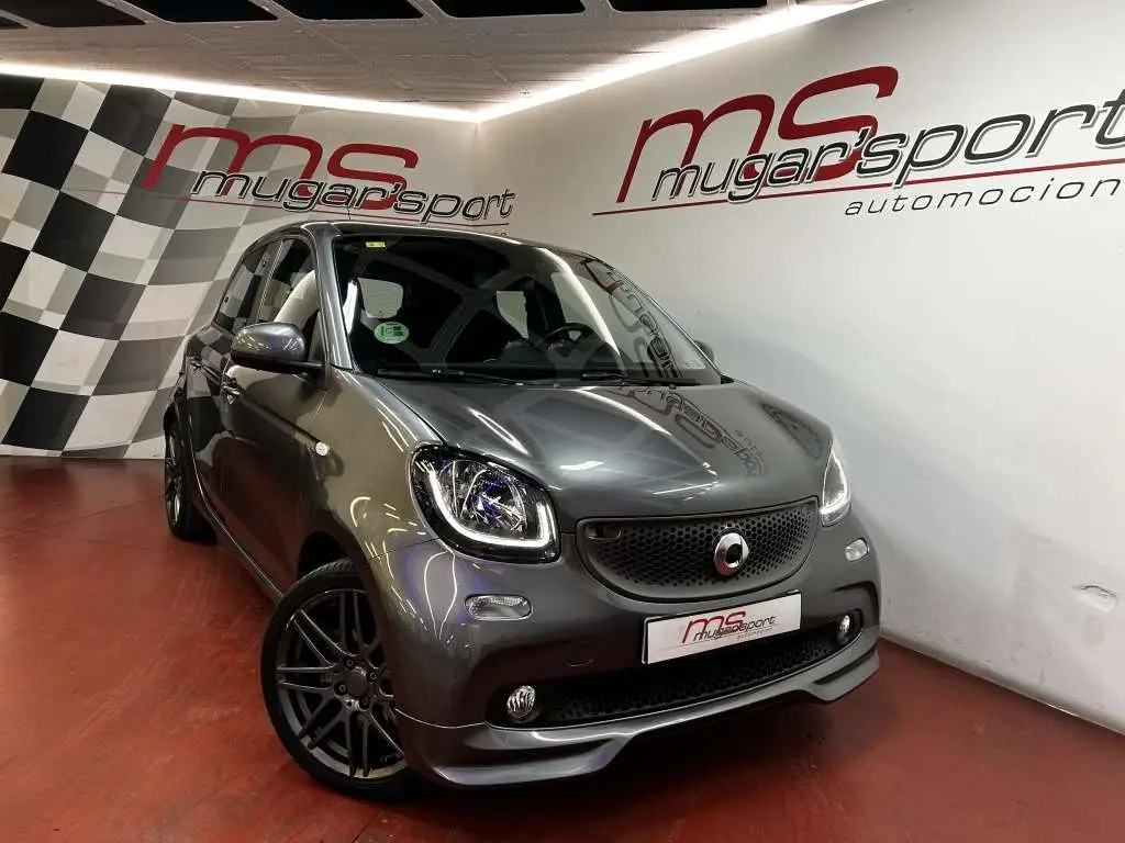 Photo 1 : Smart Forfour 2017 Essence