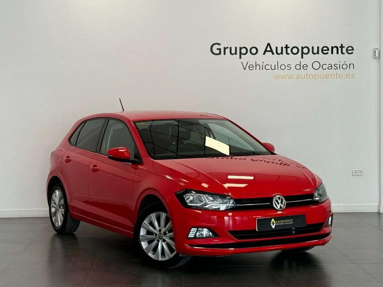 Photo 1 : Volkswagen Polo 2018 Petrol