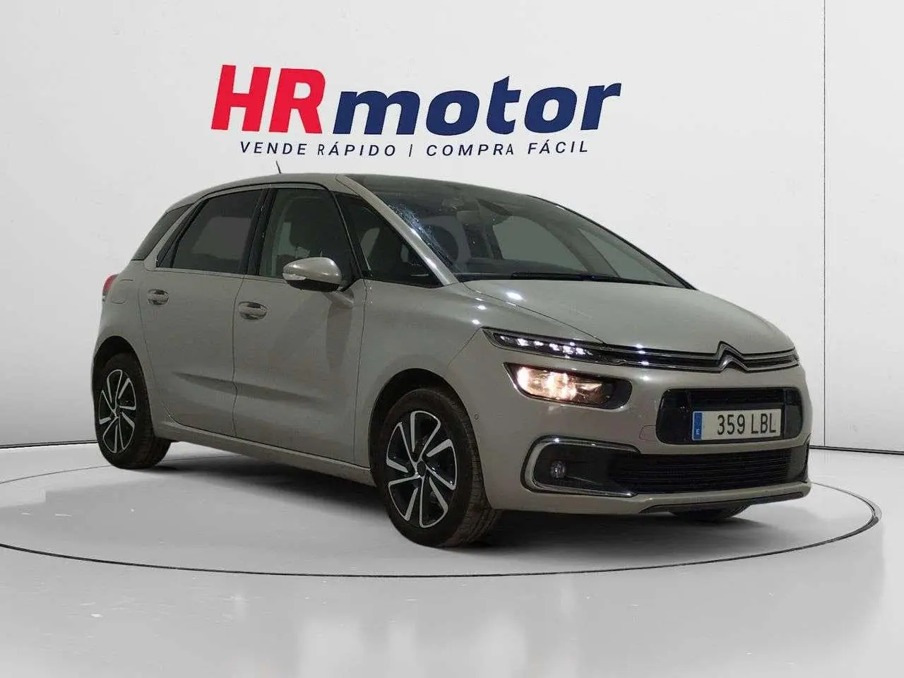 Photo 1 : Citroen C4 2019 Petrol