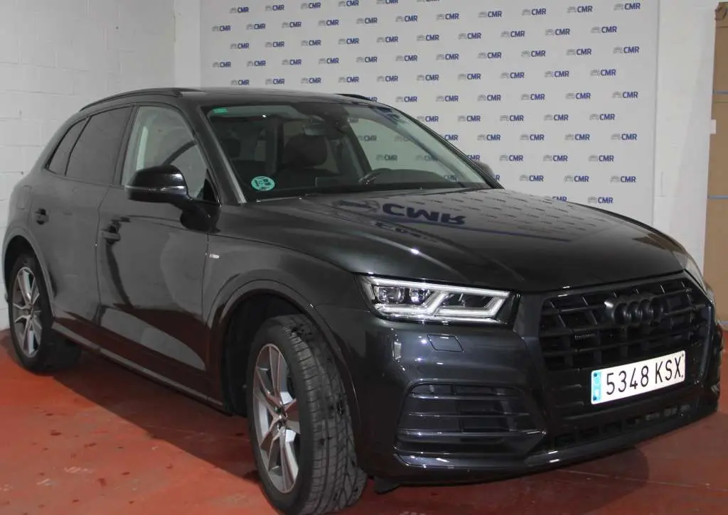 Photo 1 : Audi Q5 2019 Diesel