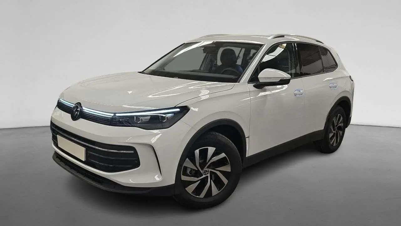 Photo 1 : Volkswagen Tiguan 2024 Petrol