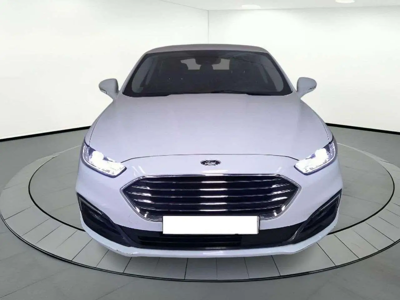 Photo 1 : Ford Mondeo 2019 Essence