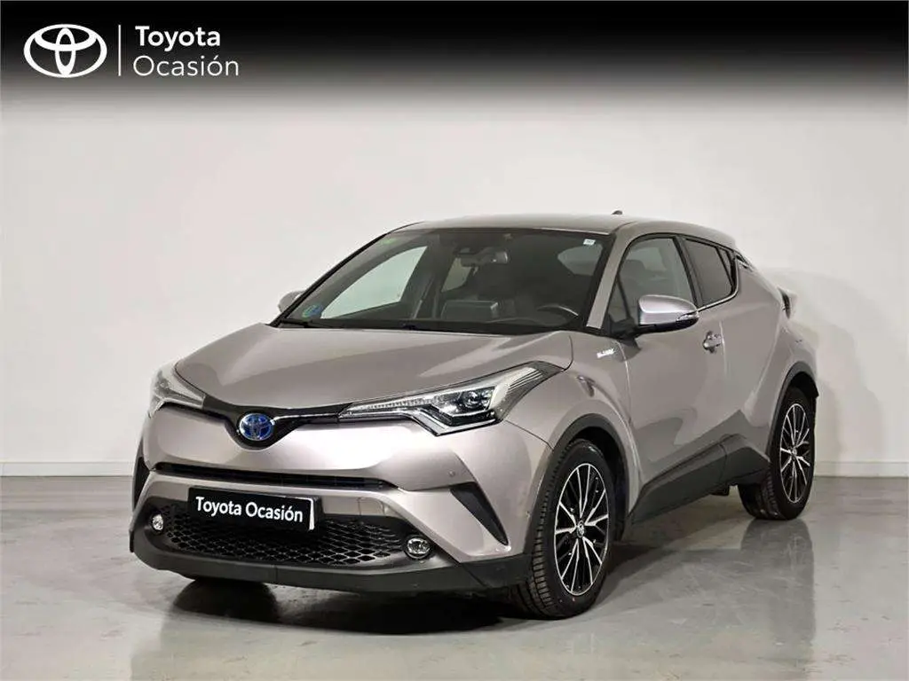 Photo 1 : Toyota C-hr 2017 Hybrid