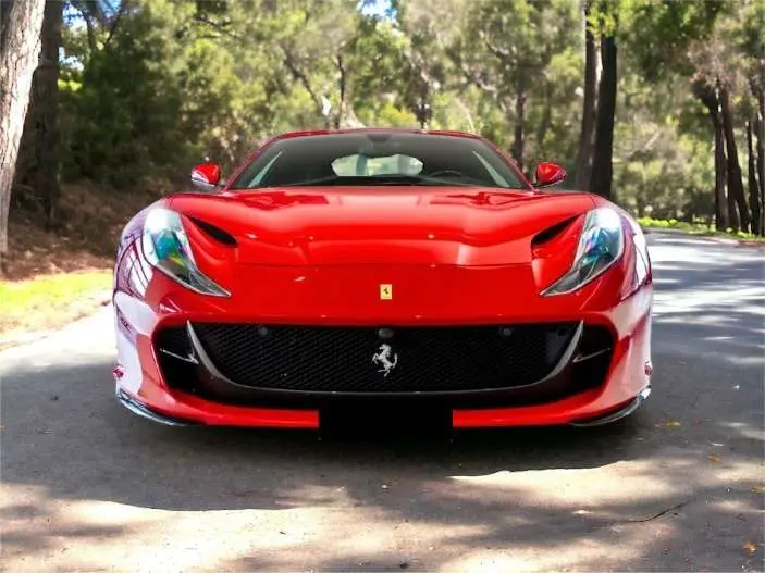 Photo 1 : Ferrari 812 2019 Petrol