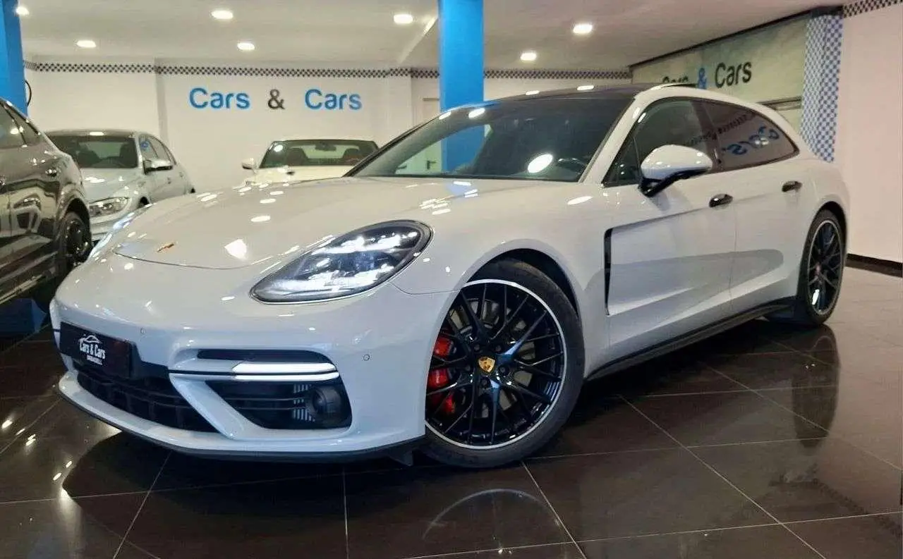 Photo 1 : Porsche Panamera 2018 Essence