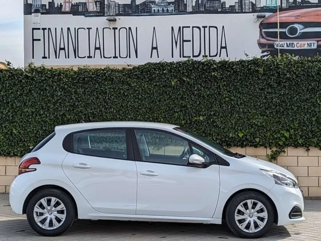 Photo 1 : Peugeot 208 2018 Diesel