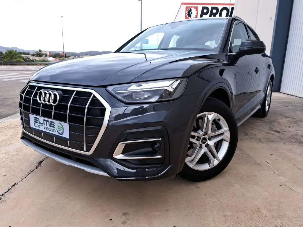 Photo 1 : Audi Q5 2023 Diesel