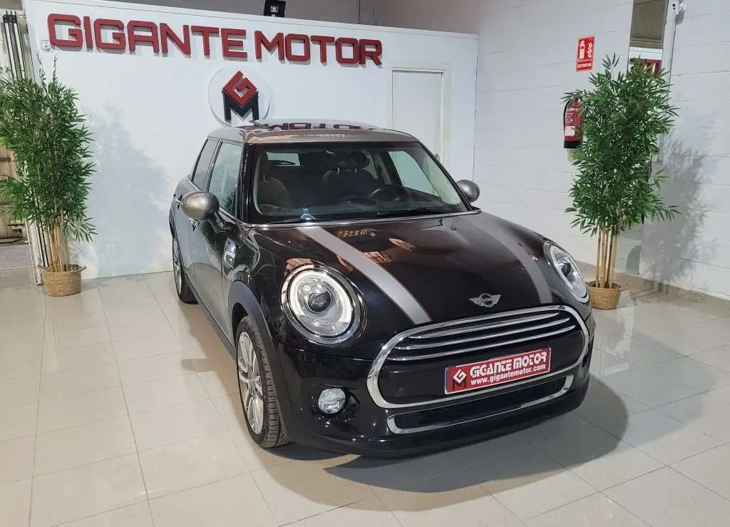 Photo 1 : Mini Cooper 2018 Diesel