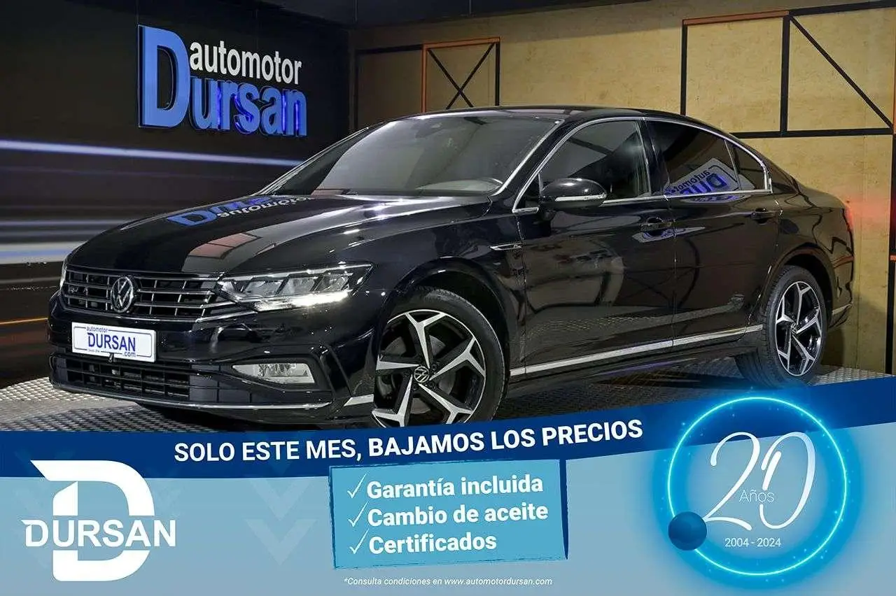 Photo 1 : Volkswagen Passat 2020 Diesel