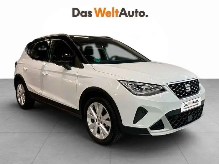 Photo 1 : Seat Arona 2024 Petrol