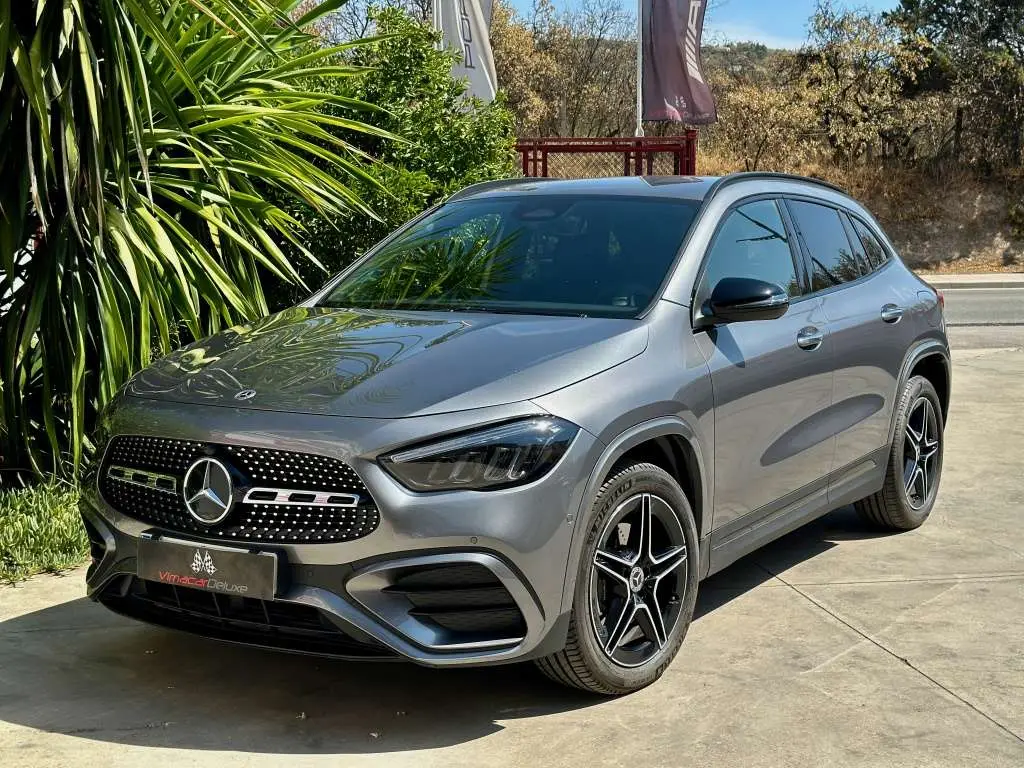 Photo 1 : Mercedes-benz Classe Gla 2024 Hybrid