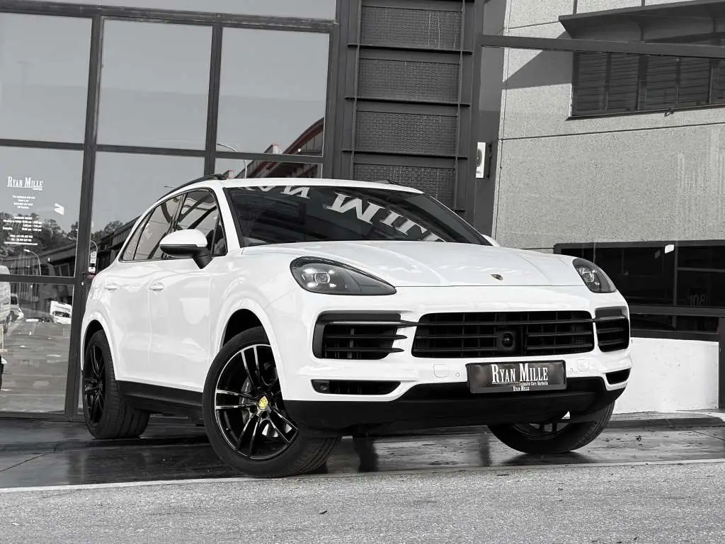 Photo 1 : Porsche Cayenne 2018 Petrol