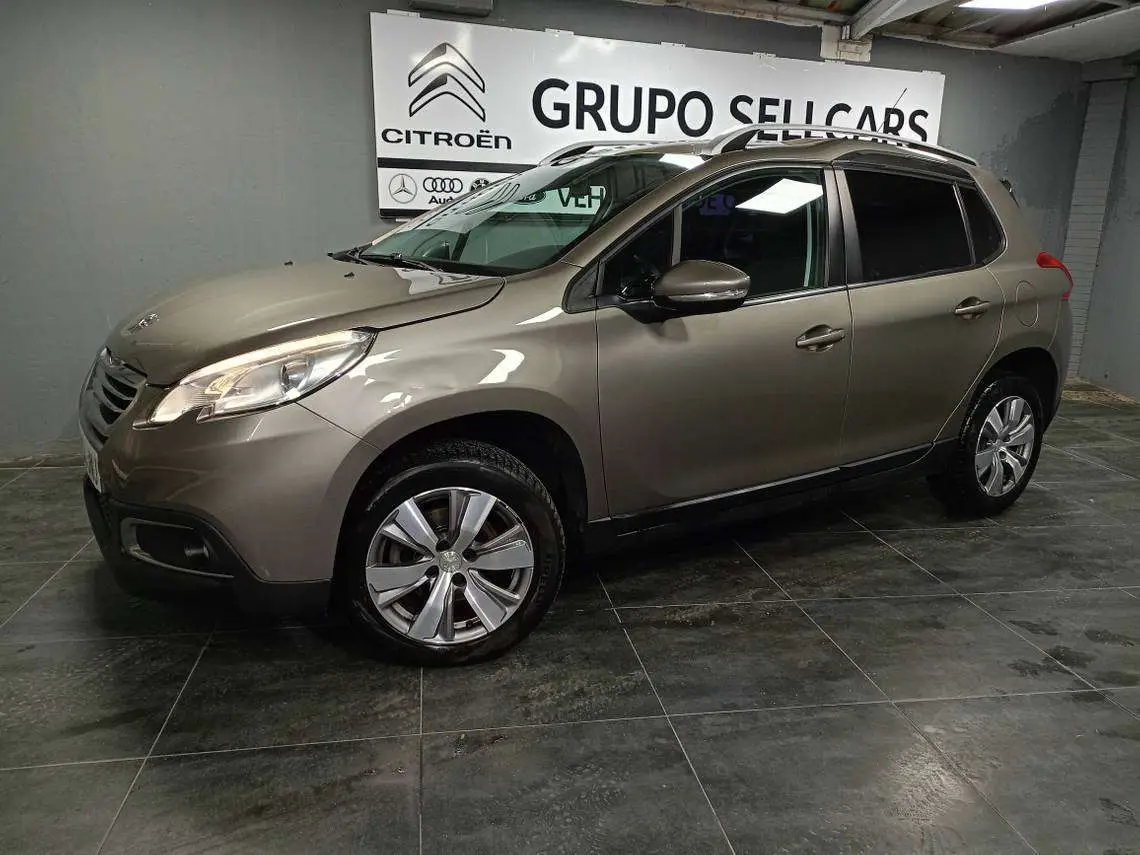 Photo 1 : Peugeot 2008 2016 Petrol