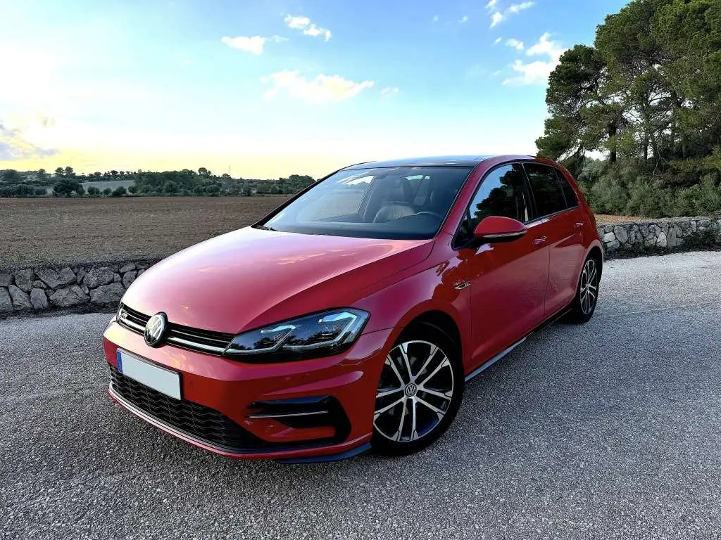 Photo 1 : Volkswagen Golf 2019 Essence