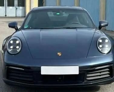 Photo 1 : Porsche 992 2019 Petrol