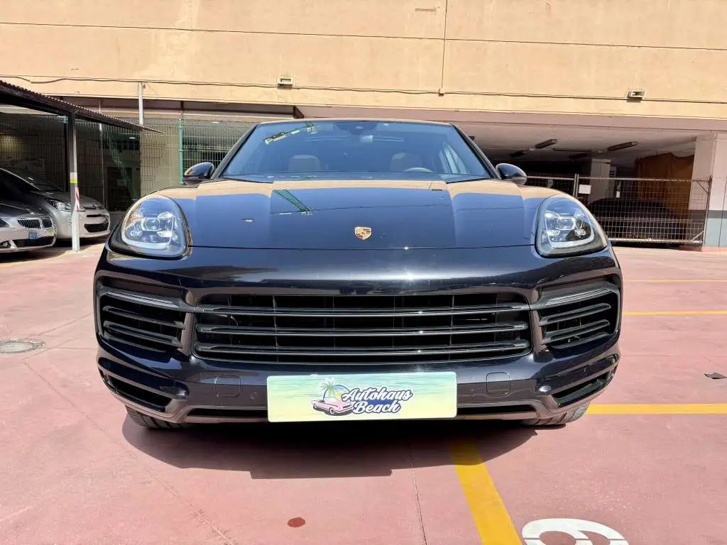 Photo 1 : Porsche Cayenne 2021 Petrol