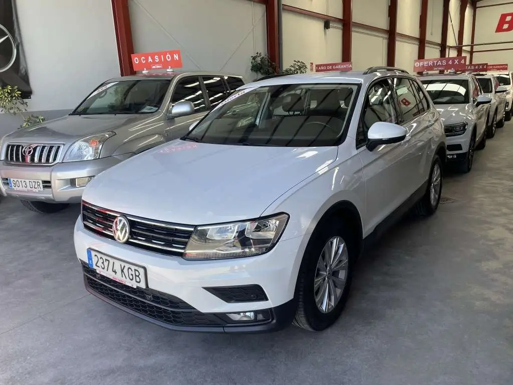 Photo 1 : Volkswagen Tiguan 2018 Diesel