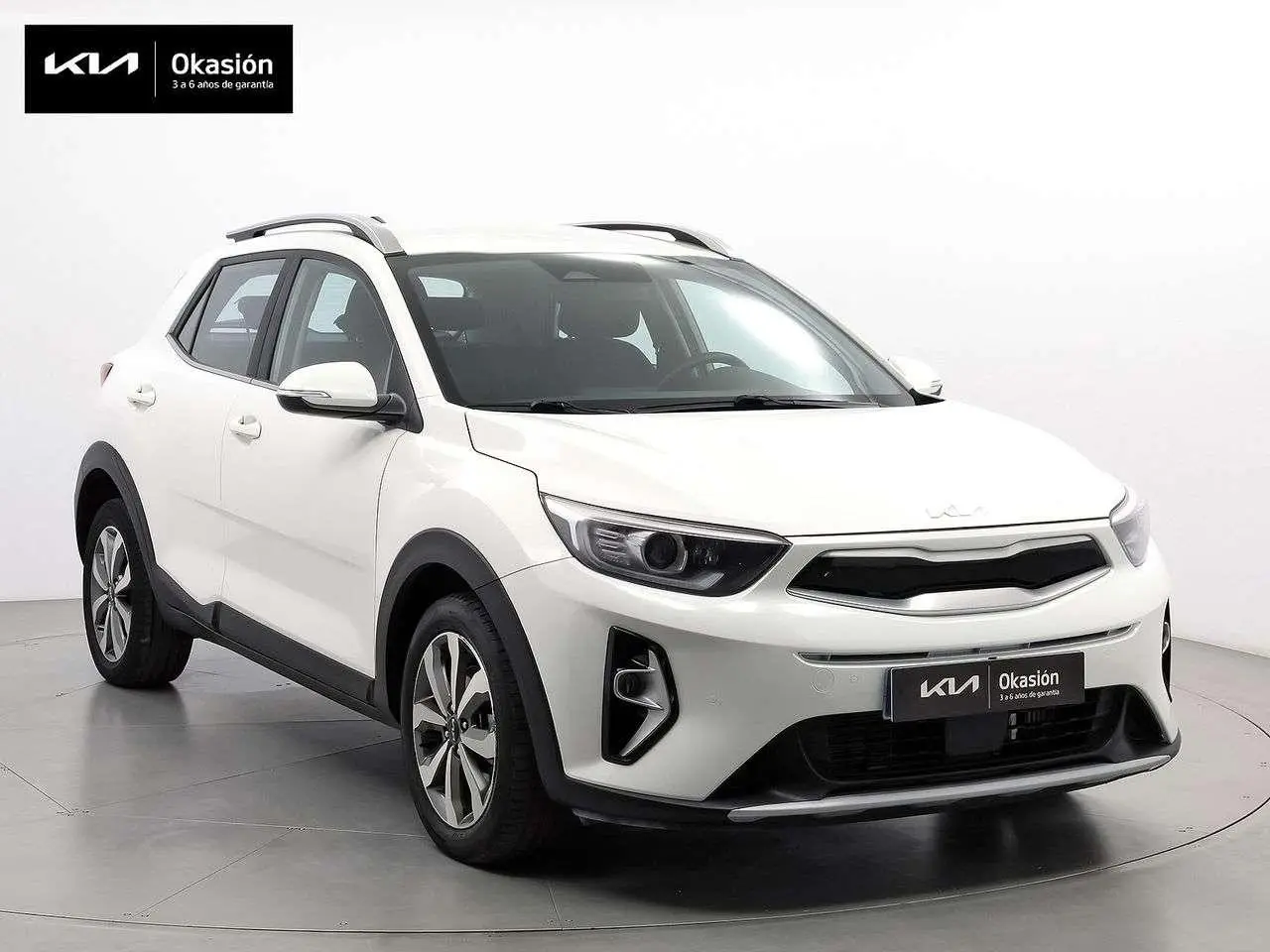 Photo 1 : Kia Stonic 2022 Hybrid