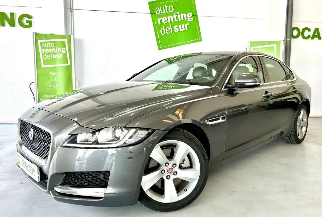 Photo 1 : Jaguar Xf 2018 Diesel