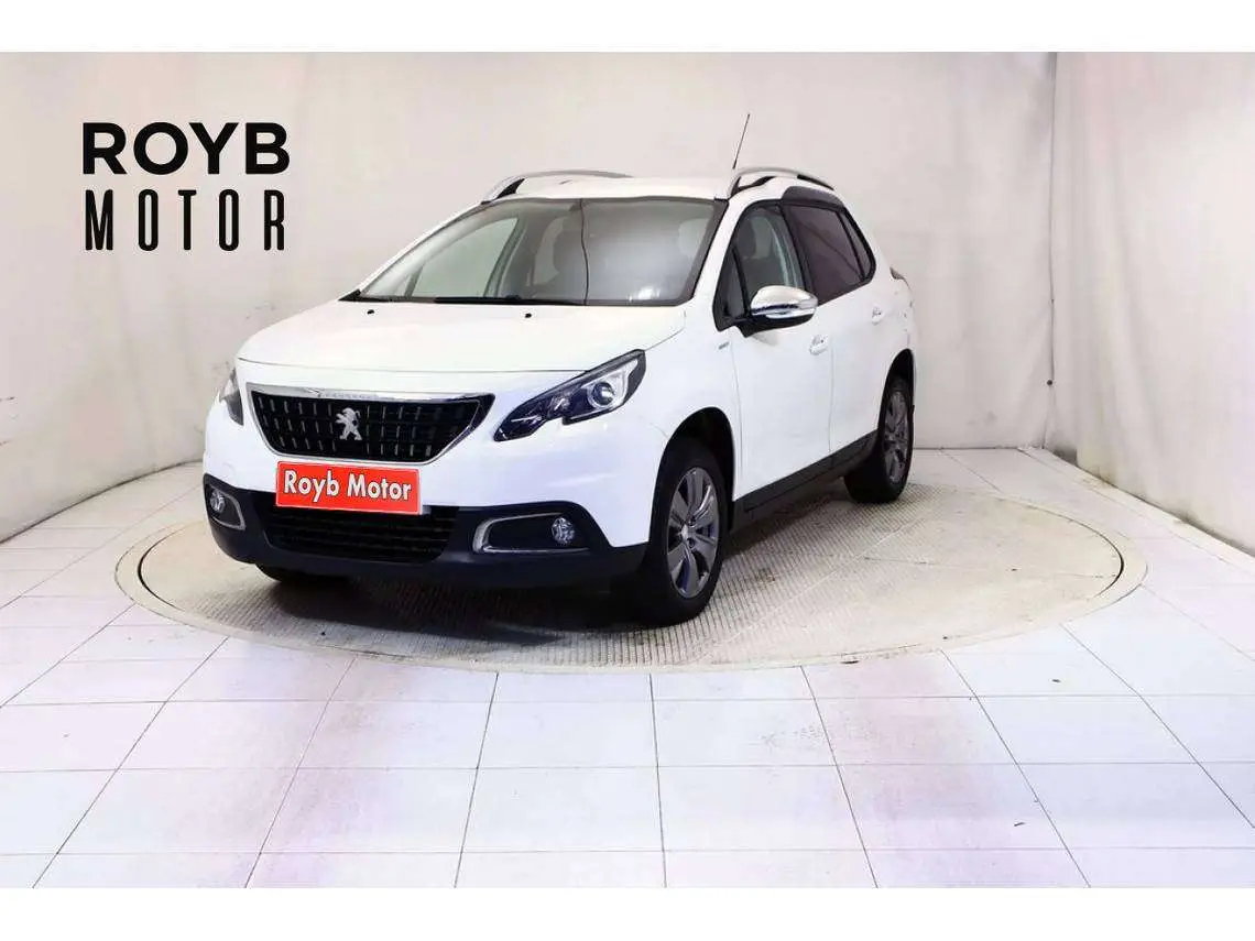 Photo 1 : Peugeot 2008 2018 Essence