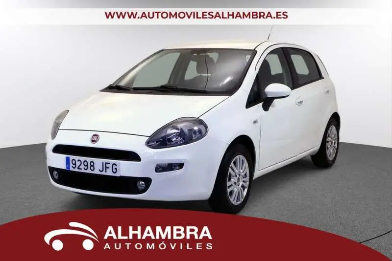 Photo 1 : Fiat Punto 2015 Diesel