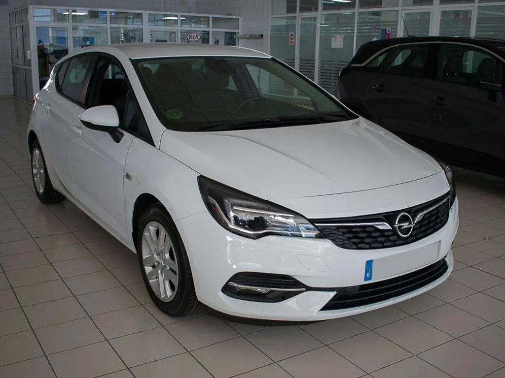 Photo 1 : Opel Astra 2019 Diesel