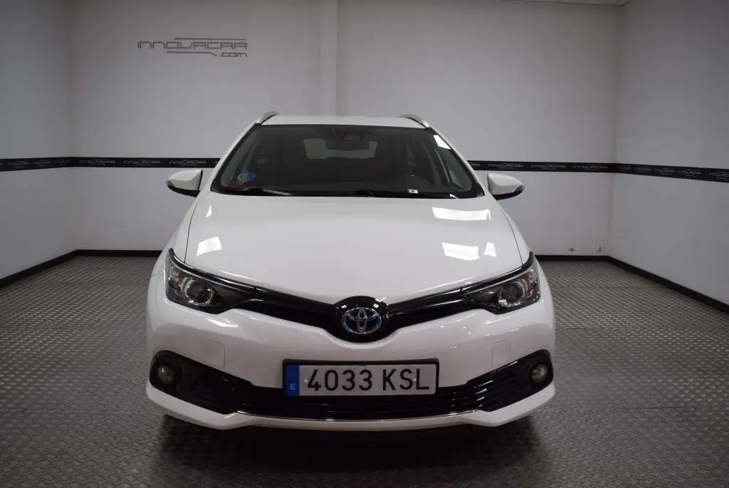 Photo 1 : Toyota Auris 2018 Hybrid