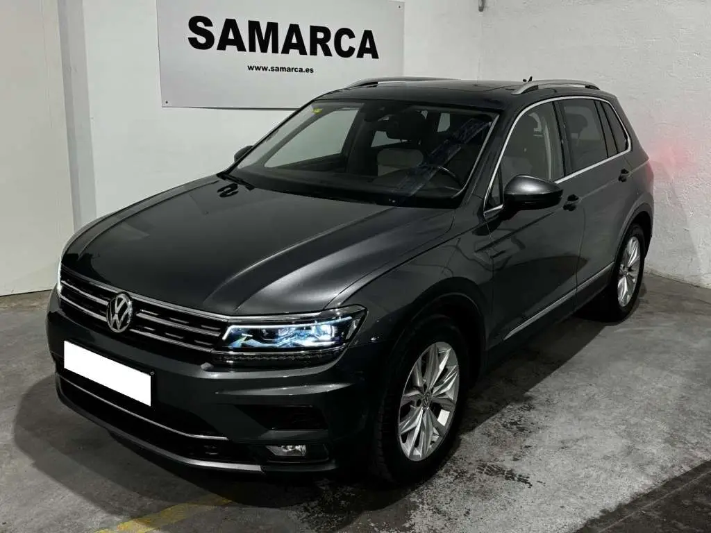 Photo 1 : Volkswagen Tiguan 2018 Diesel