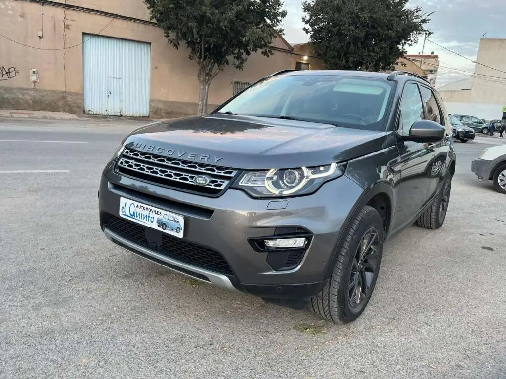 Photo 1 : Land Rover Discovery 2017 Diesel