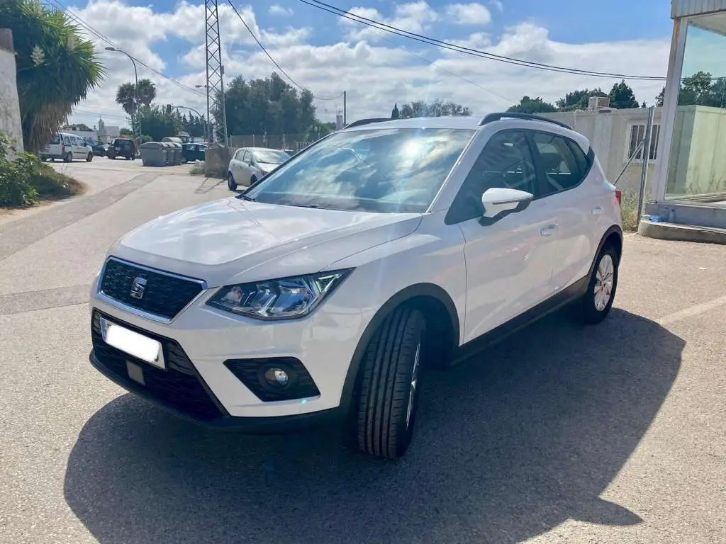 Photo 1 : Seat Arona 2020 Petrol