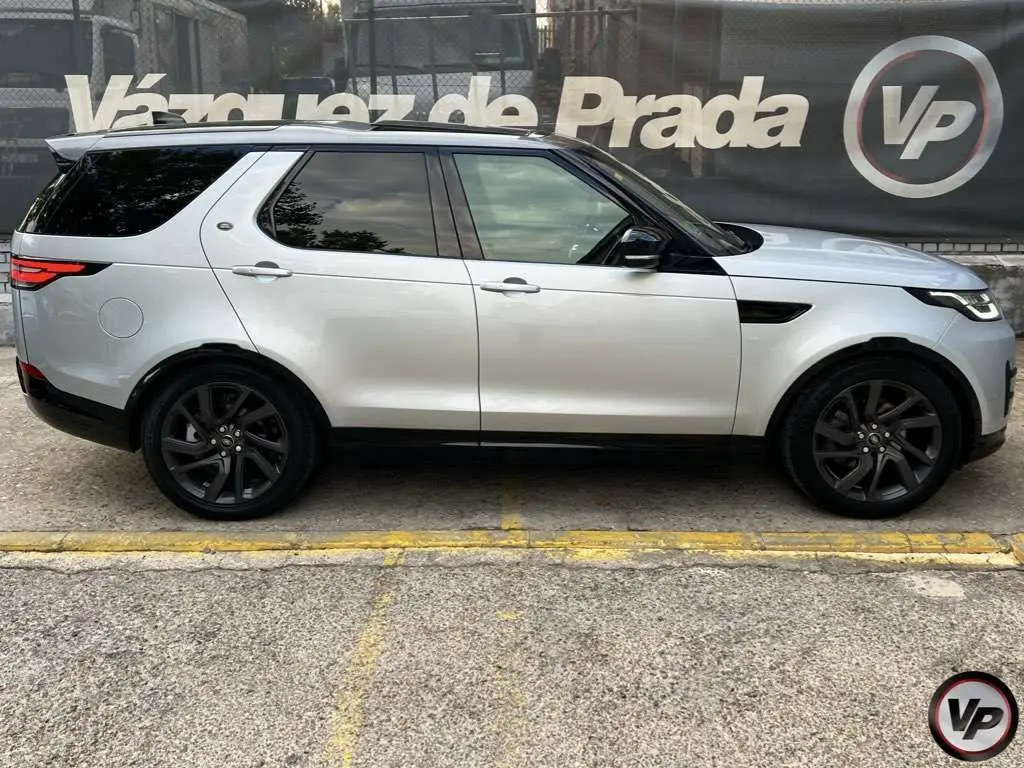 Photo 1 : Land Rover Discovery 2018 Diesel