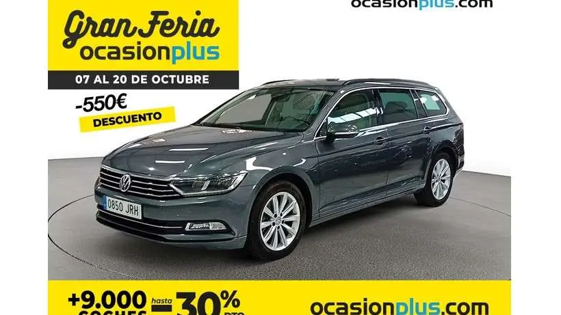 Photo 1 : Volkswagen Passat 2016 Petrol