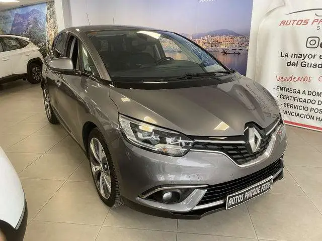 Photo 1 : Renault Scenic 2018 Essence