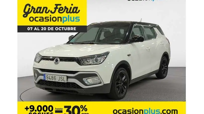 Photo 1 : Ssangyong Tivoli 2016 Petrol