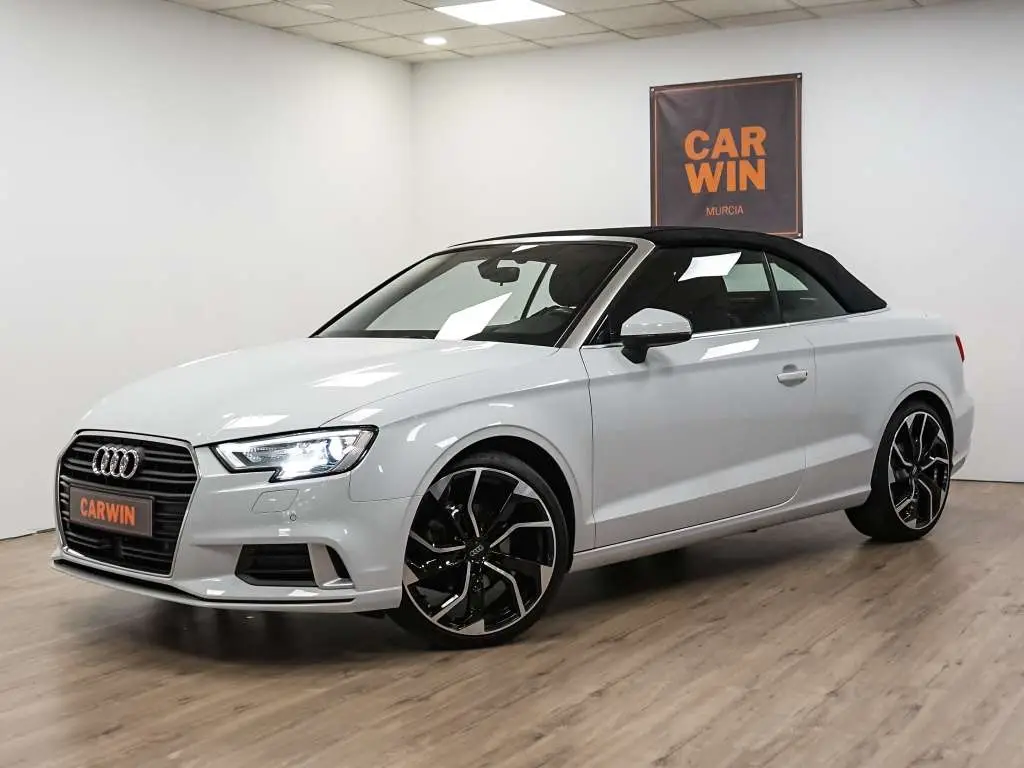 Photo 1 : Audi A3 2019 Petrol