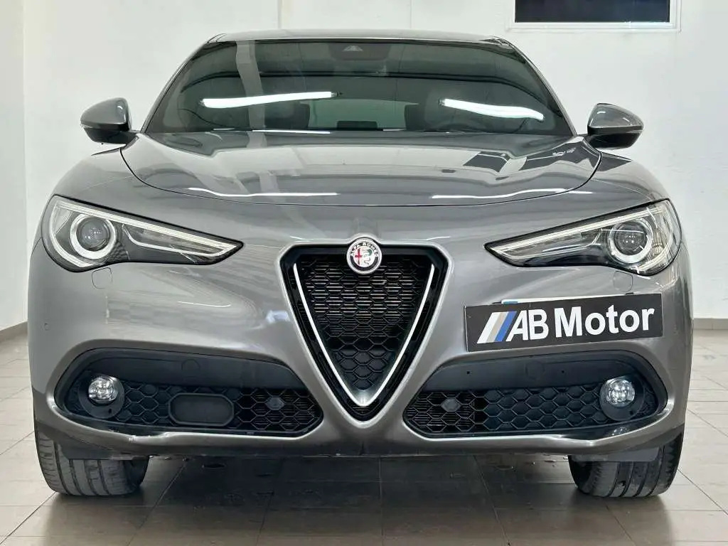 Photo 1 : Alfa Romeo Stelvio 2020 Diesel