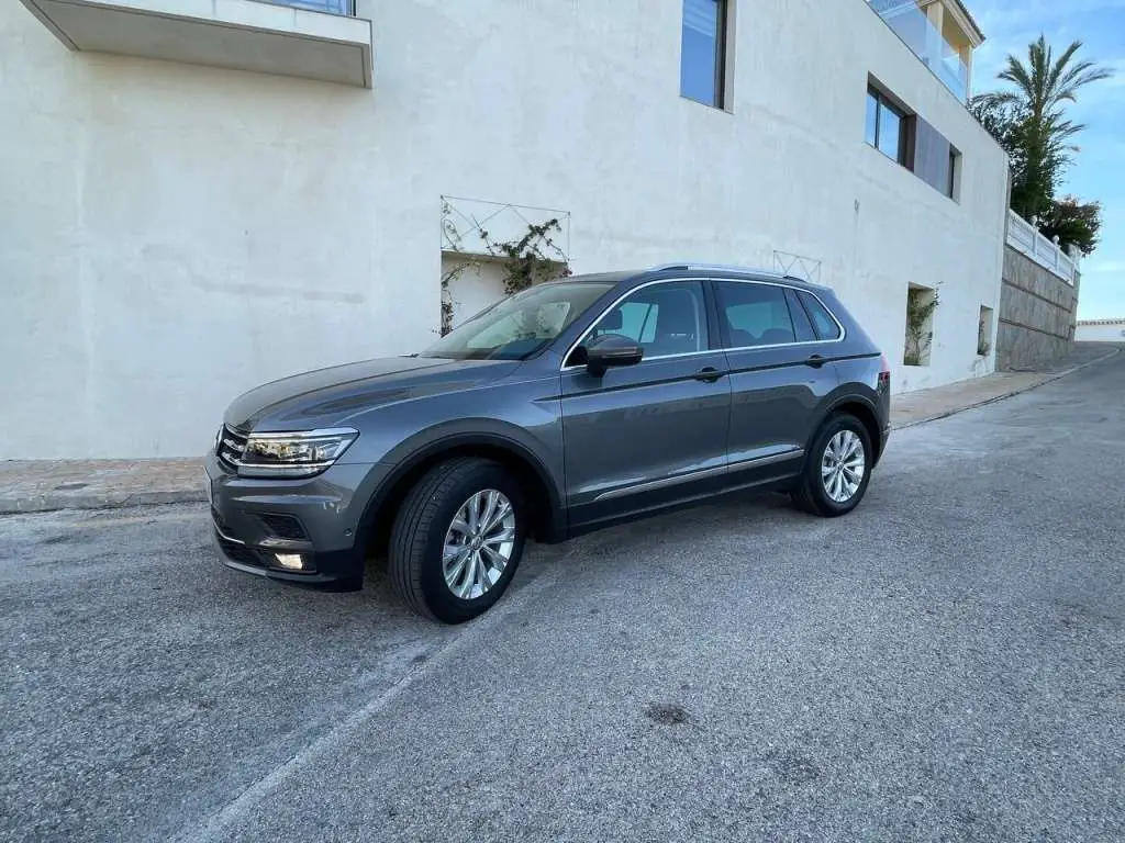 Photo 1 : Volkswagen Tiguan 2020 Diesel