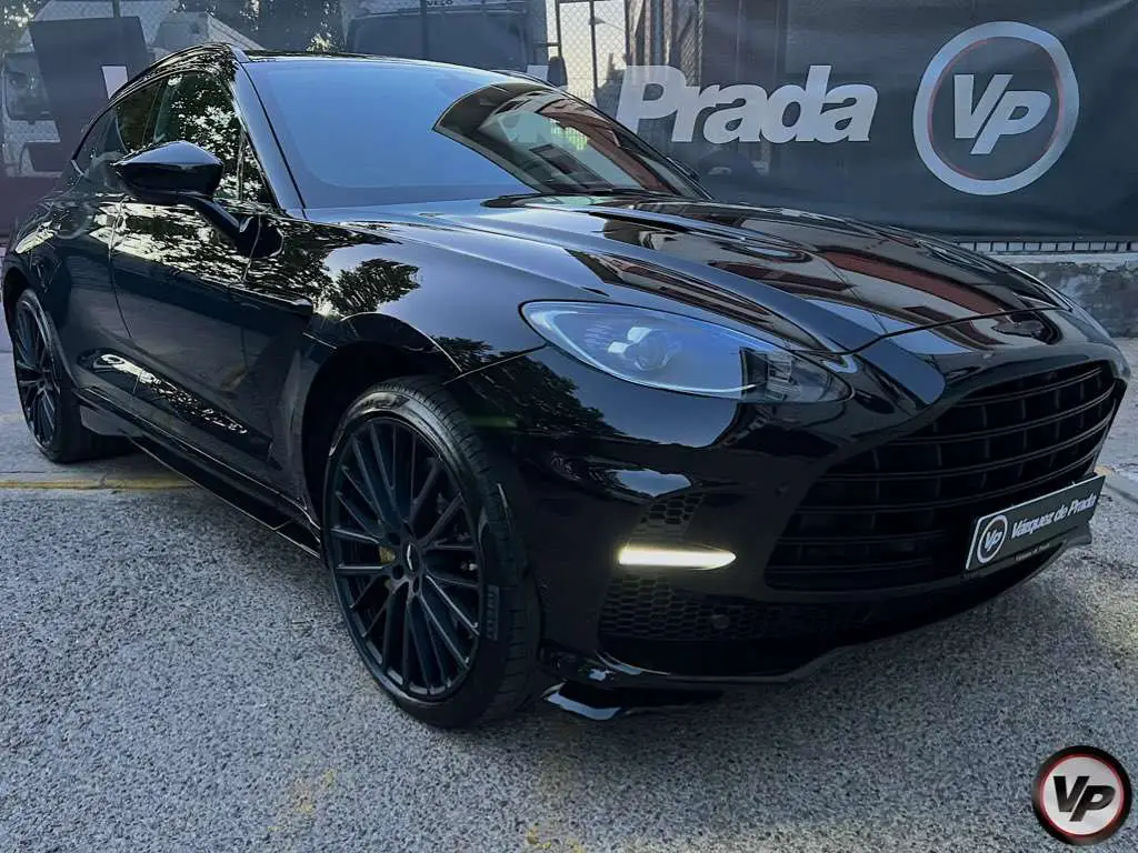 Photo 1 : Aston Martin Dbx 2023 Petrol